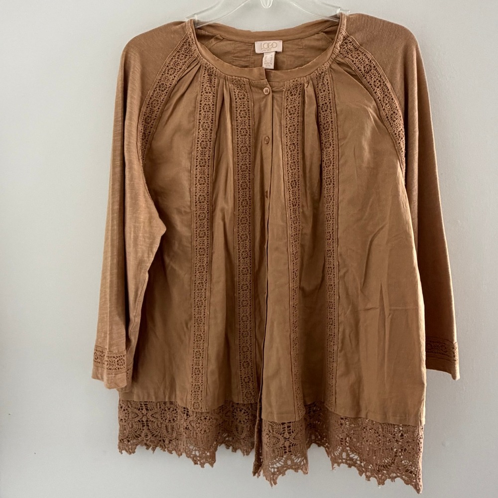 LOGO Lavish Lori Goldstein Cotton Crochet Lace Trim Boho Button Top Brown Med